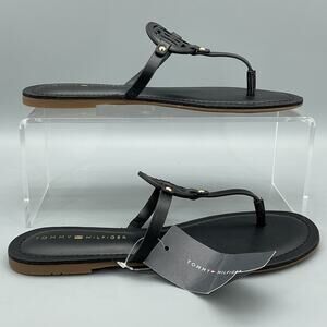 NEW Tommy Hilfiger Women’s Litzy Logo Flat T-Strap Sandals Black Size 7.5M
